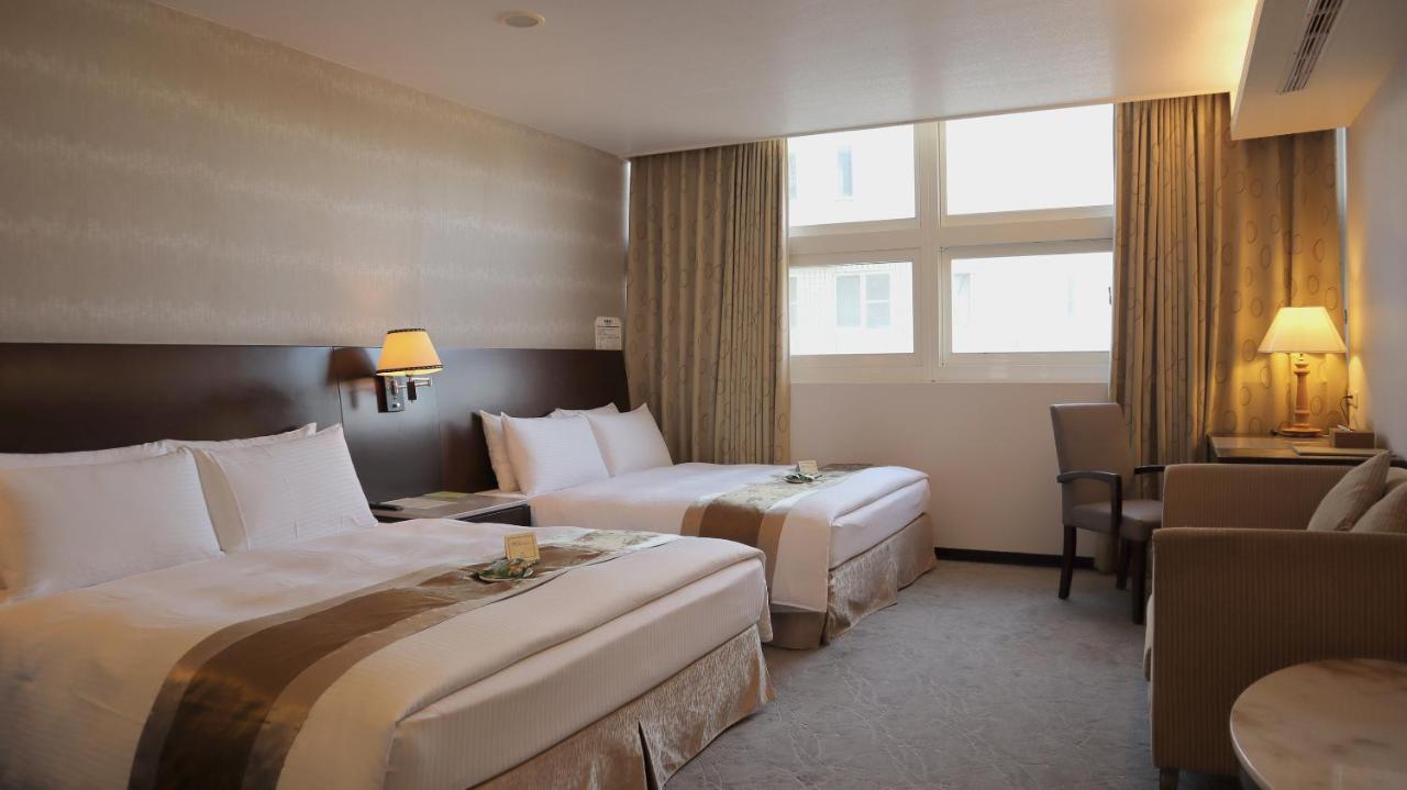 Ho Fong Business Stay Fengyuan Exterior foto