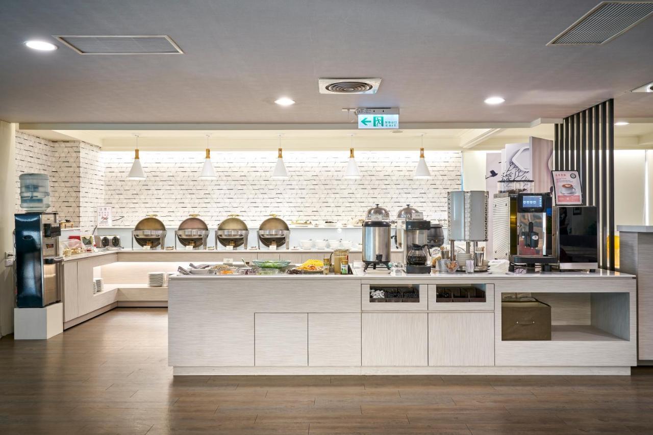 Ho Fong Business Stay Fengyuan Exterior foto