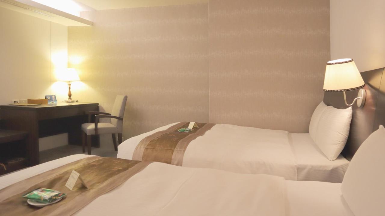 Ho Fong Business Stay Fengyuan Exterior foto