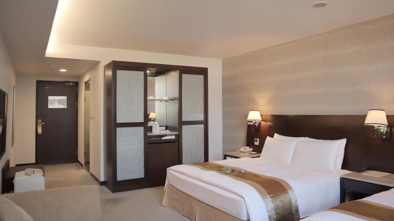 Ho Fong Business Stay Fengyuan Exterior foto